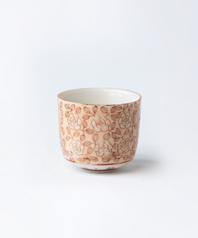 "Белые цветы японской камелии"